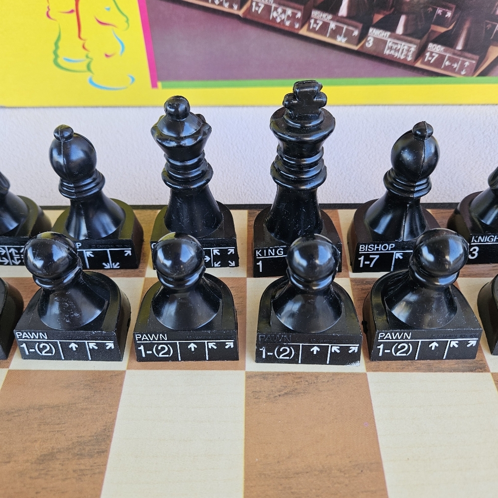 Pavilion Chess Teacher Game Set VTG 1992 Toys R Us Plastic Educational Strategy - Picture 6 of 11